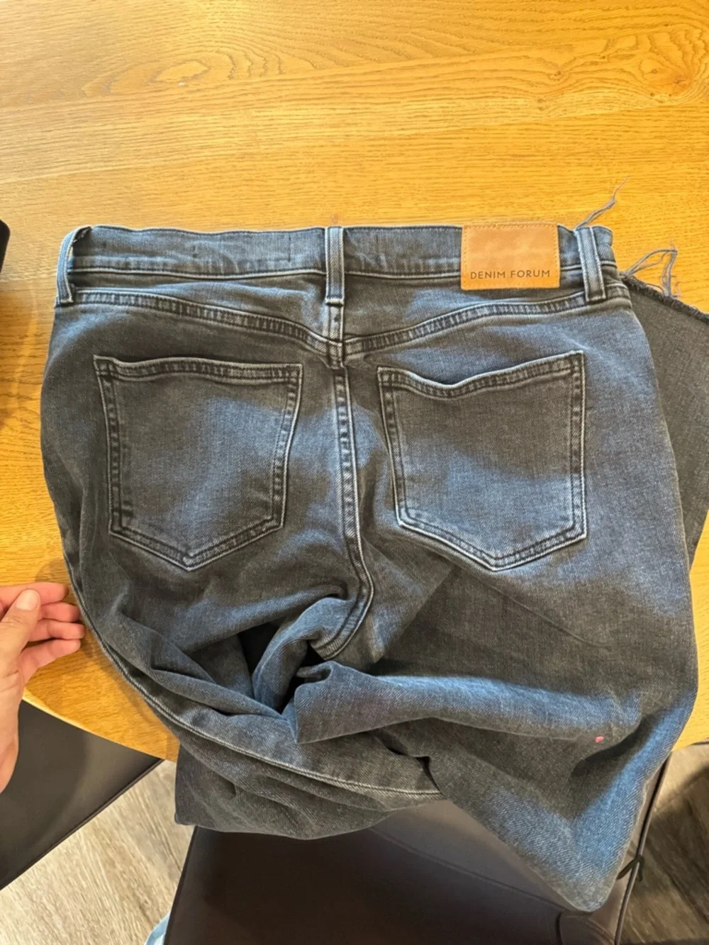 Denim Forum Black Ankle Crop Jeans 28 L - Picture 3 of 3